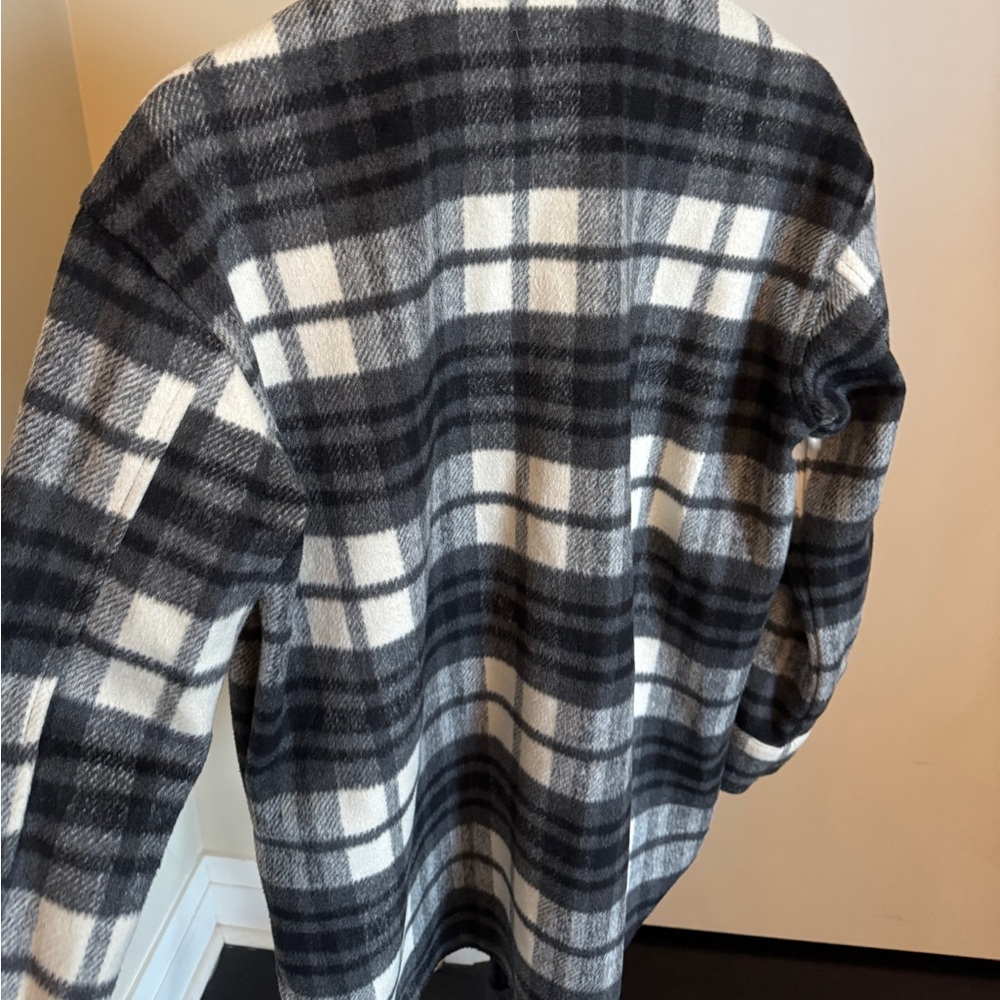 Checkered Shacket - Picture 5 of 6
